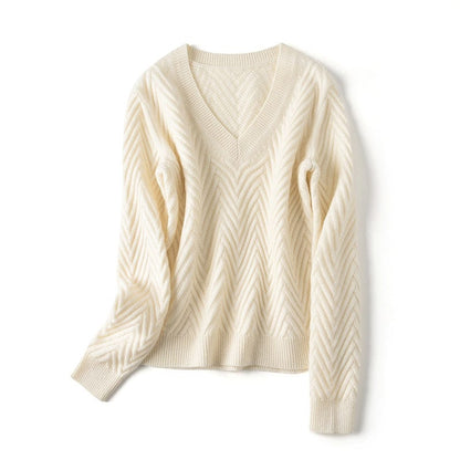 Elara Bequemepullover mit Chevron-Muster und V-Ausschnitt