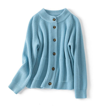 Amélie Bequeme-Strickjacke mit Knöpfen
