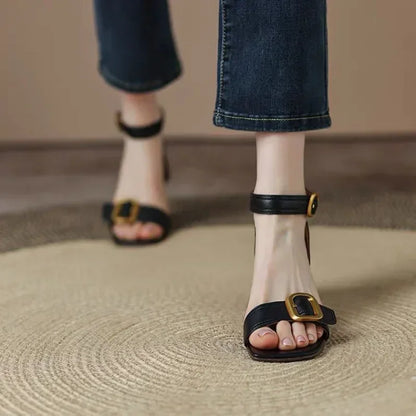Naomi Stilvolle Sandalen
