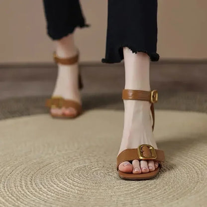 Naomi Stilvolle Sandalen