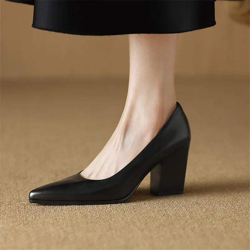 Solenza™| Verona Elegante Pumps