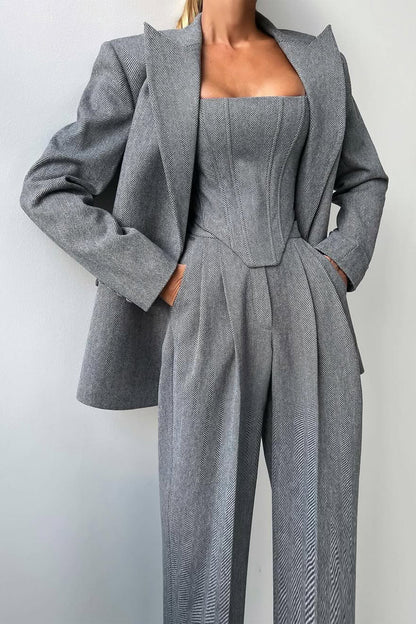 THARAH - Dreiteiliges Set mit doppelreihigem Blazer