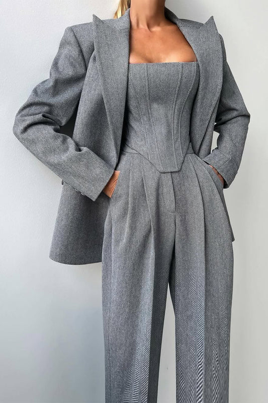 THARAH - Dreiteiliges Set mit doppelreihigem Blazer