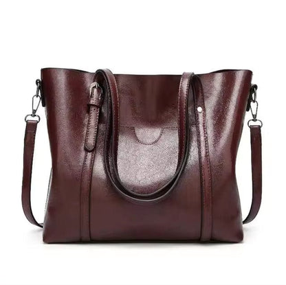 Clara – Elegante Leder-Schultertasche