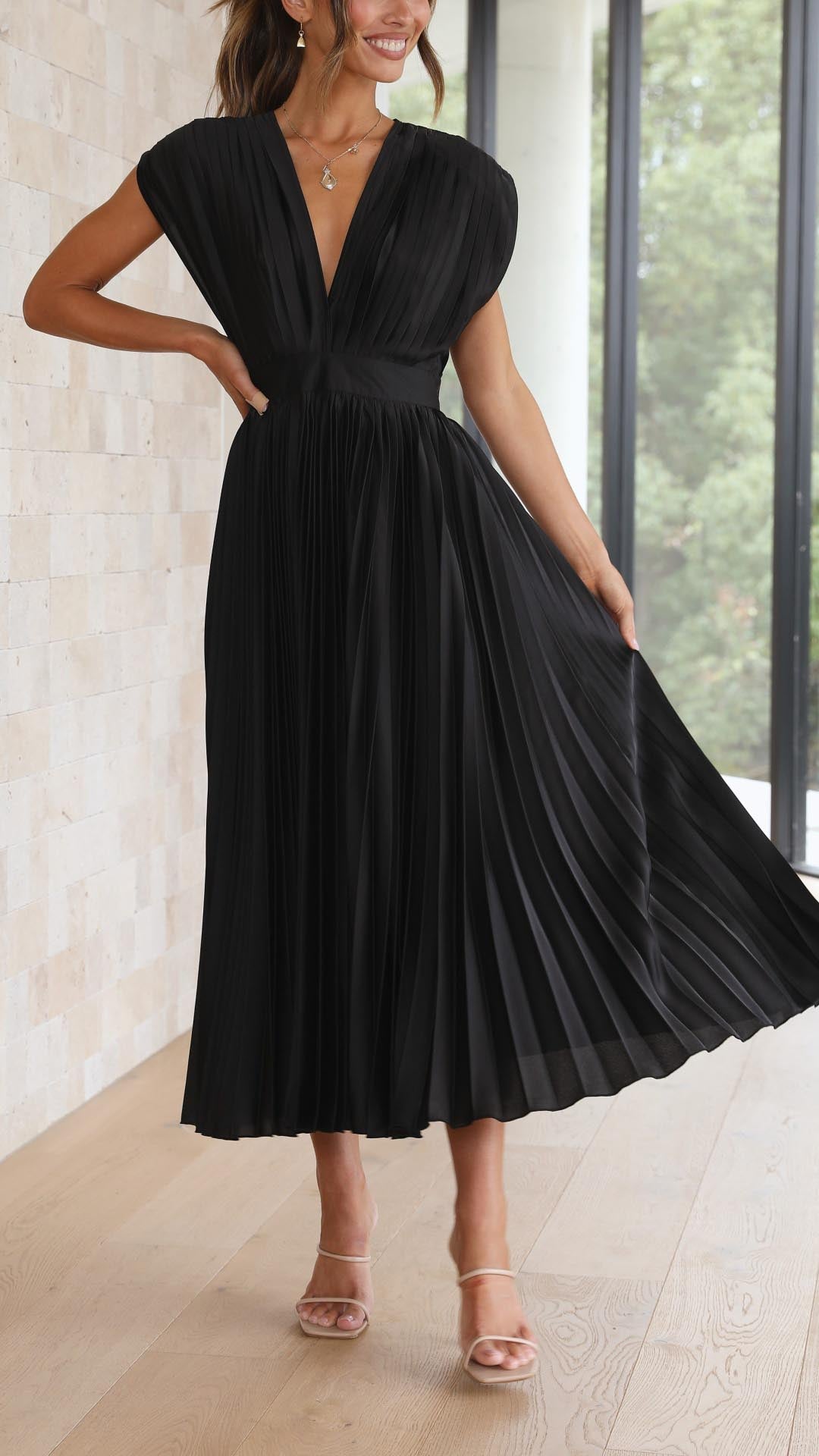 THARAH | Elegantes Faltenkleid
