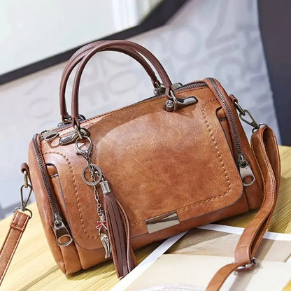 Stella – Leder-Schultertasche