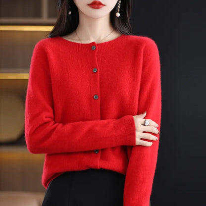 Sofia – Warmer, handgefertigter Wollcardigan