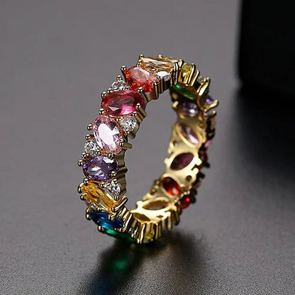 Farbiger Vintage-Zirkonring