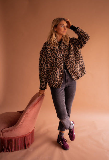 THARAH - Trendy Jacke mit Leopardenmuster