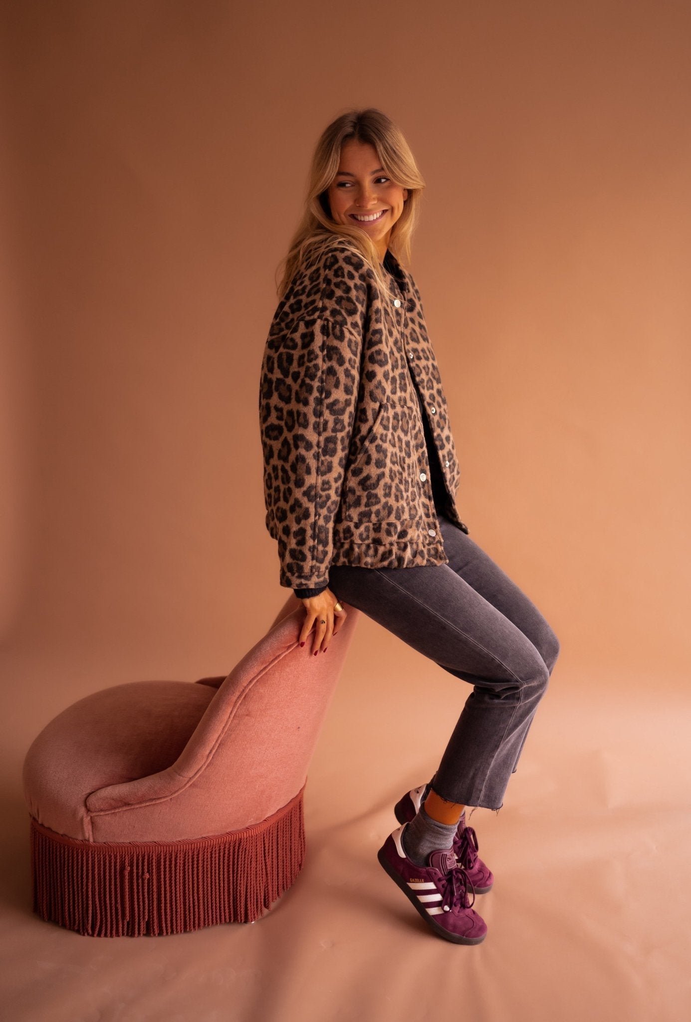 THARAH - Trendy Jacke mit Leopardenmuster
